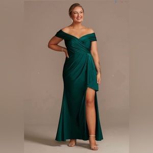 Oleg Cassini. Stretch Satin. Mother of the bride bridal gown. Size 20W